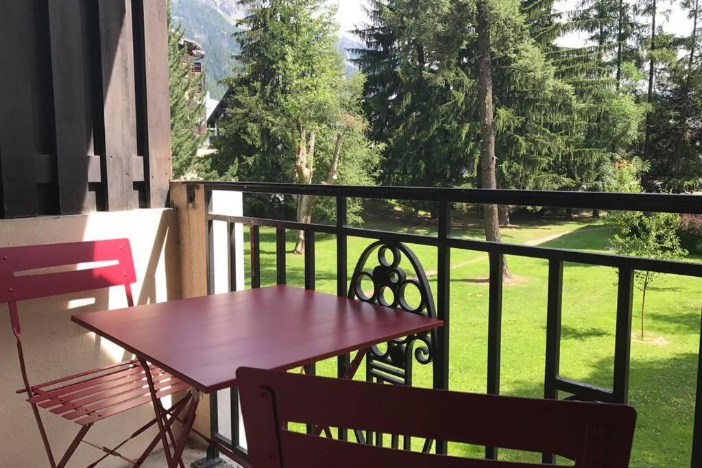 Au Coeur De Chamonix, Un Ecrin De Verdure Apartment Ngoại thất bức ảnh